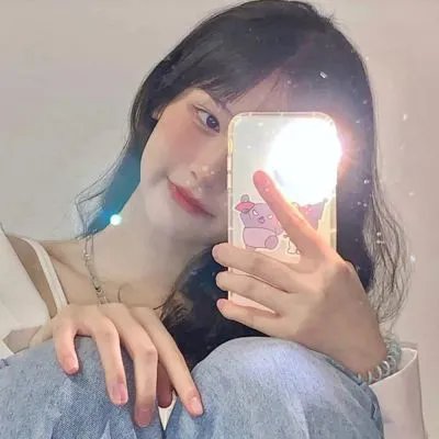 云雾笼罩的山峰